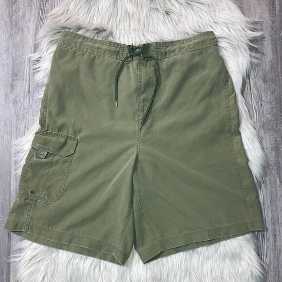 Marlin Trading Company Green Fishing Shorts - Picture 1 of 6